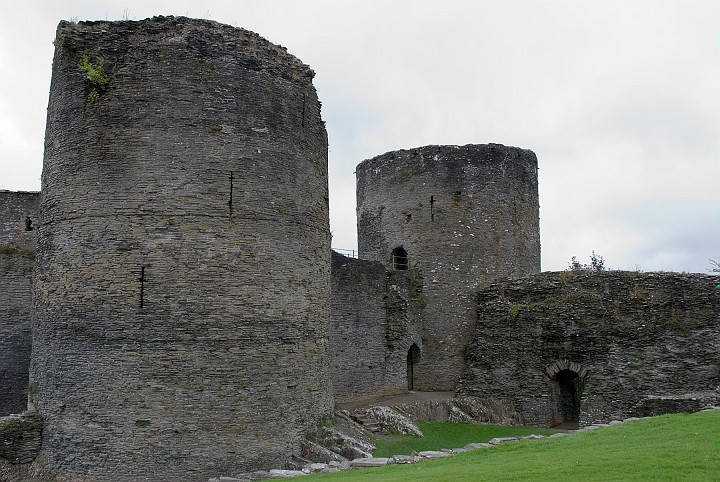 20080906-122739.jpg - Cilgerran Castle, 13th-century